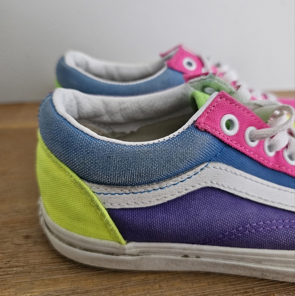 VANS Off The Wall Girls Color Block Shoes, Sneakers - Picture 2 of 9